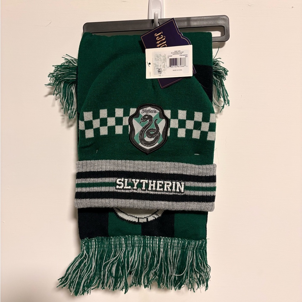 Slytherin Knit Beanie and Scarf Set - Green/Grey